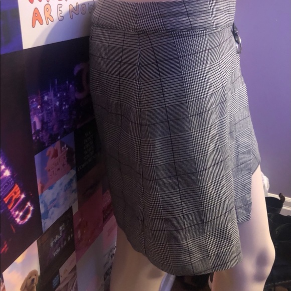 Mini skirt - Picture 2 of 2